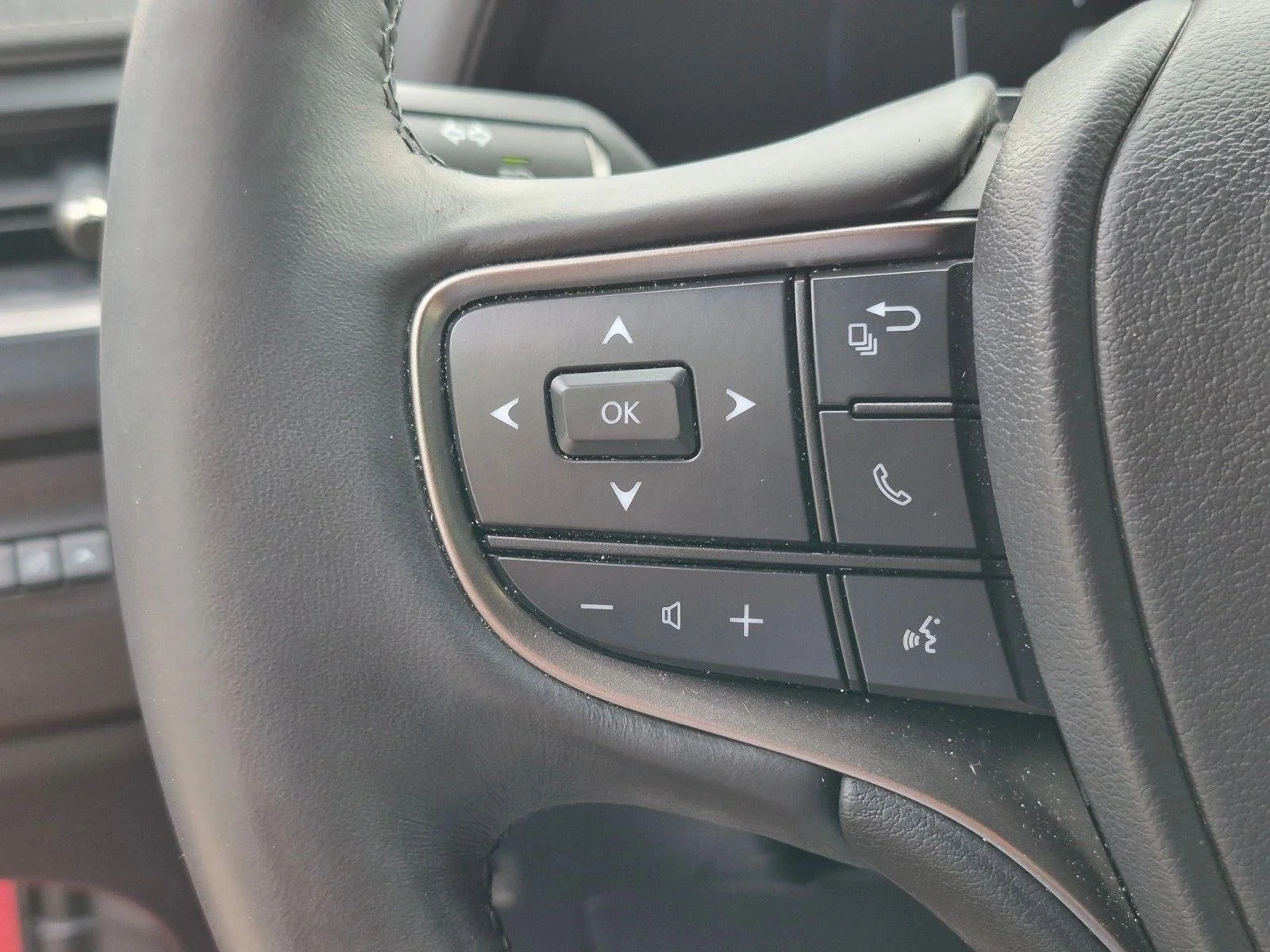 Certified Used 2025 Redline Lexus UX 300h Premium image 10
