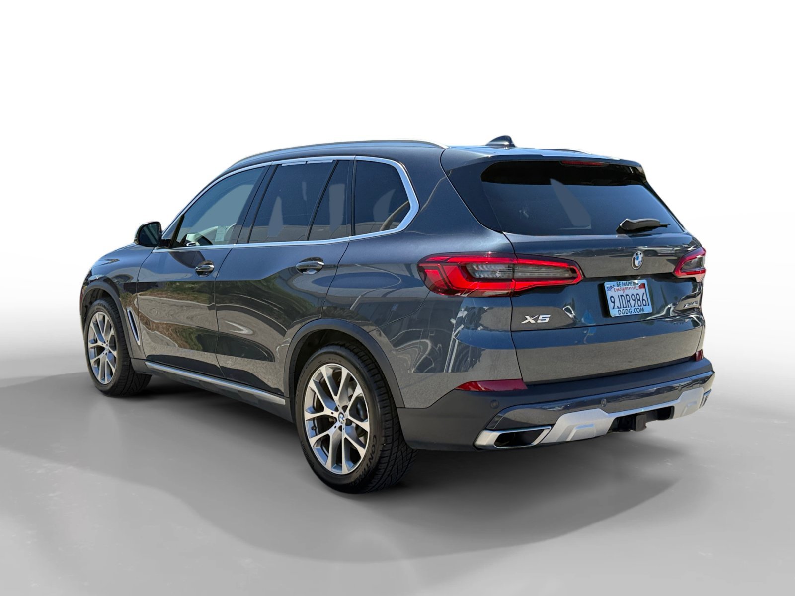 Used 2019 Arctic Gray Metallic BMW xDrive40i image 3