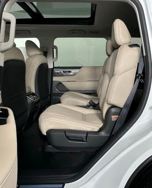 New 2026 Radiant White INFINITI PURE image 21