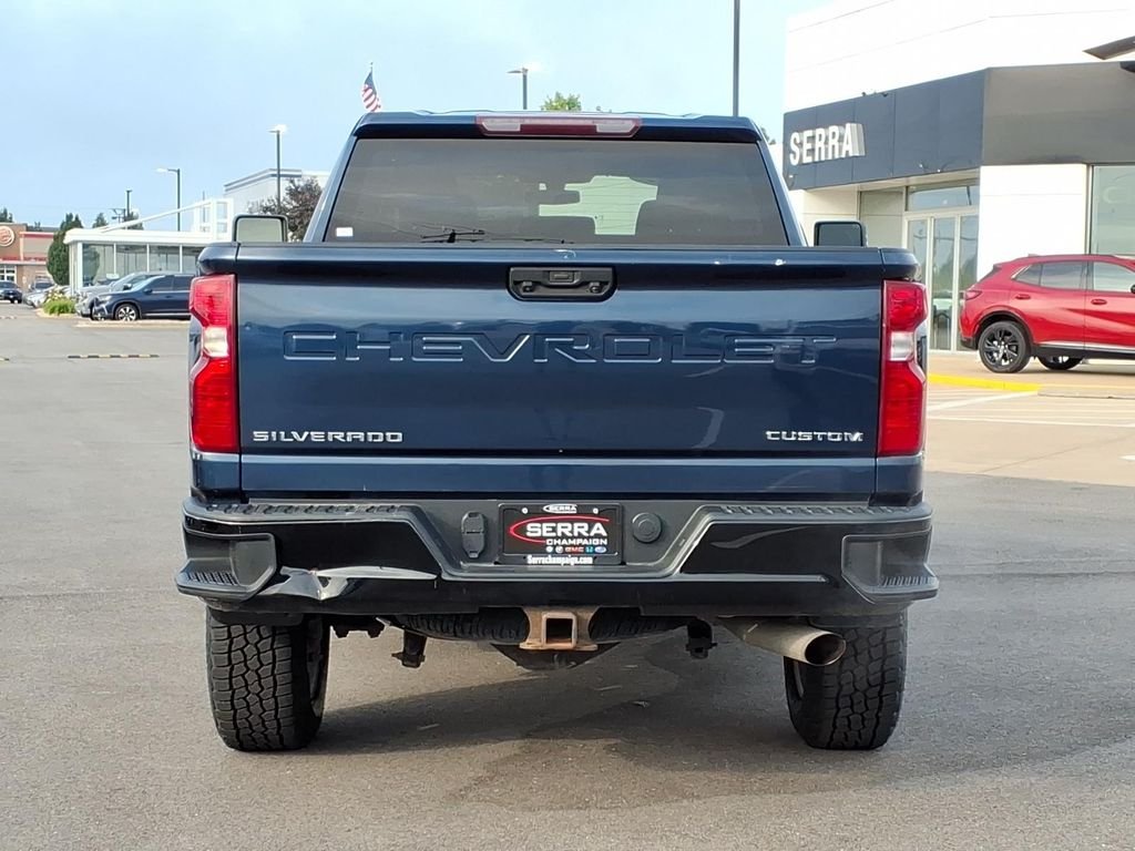 Used 2022 Northsky Blue Metallic Chevrolet Custom image 10