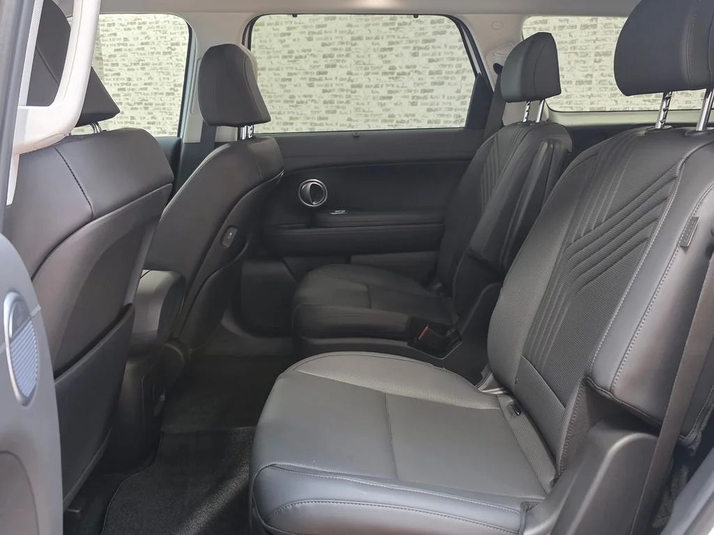 New 2026 Creamy White Pearl Hyundai SEL image 14