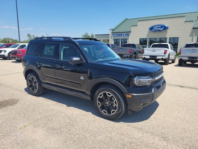 New 2026 Shadow Black Ford Outer Banks® image 21