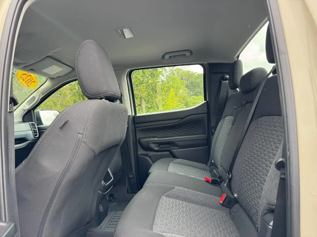 Used 2025 Beige Ford XL image 15