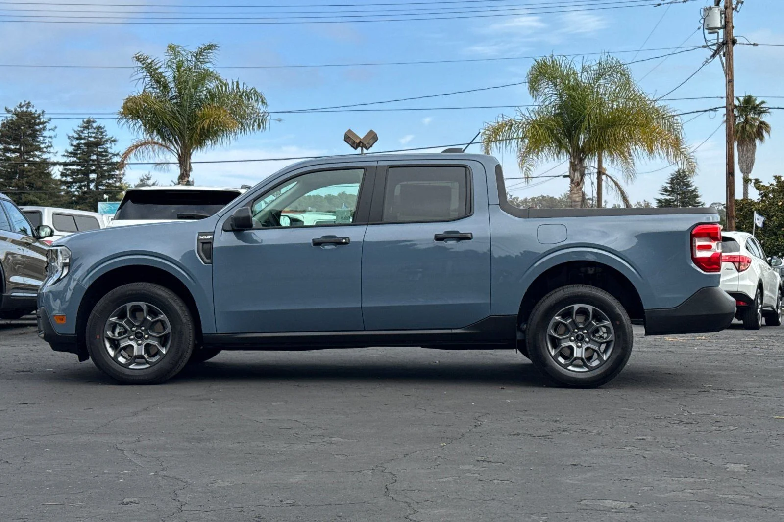 New 2026 Azure Gray Metallic Tri-Coat Ford XLT image 7