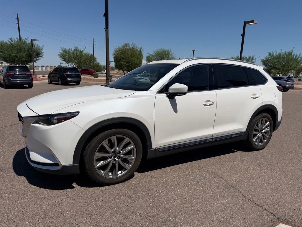Used 2017 White Mazda Signature image 9