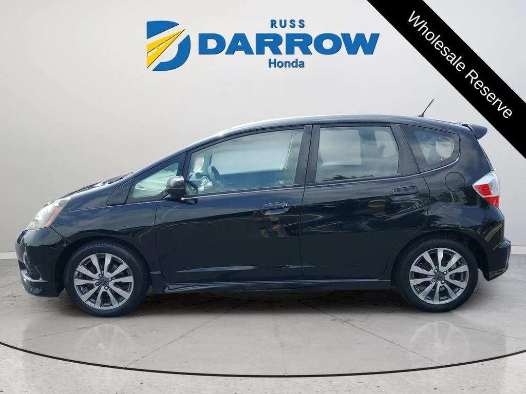 Used 2013 Honda Fit Sport with VIN JHMGE8H53DC039294 for sale in Milwaukee, WI