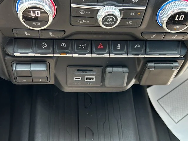 Used 2020 Cardinal Red GMC SLE image 39