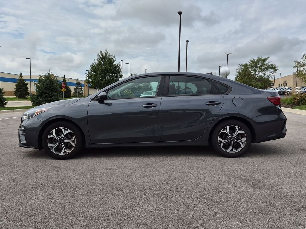 Used 2019 Gray Kia LXS image 4