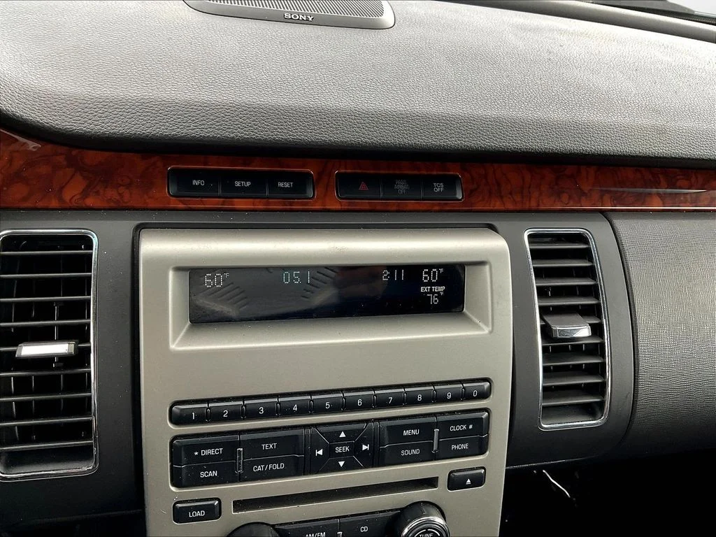 Used 2012 Silver Ford Limited image 14