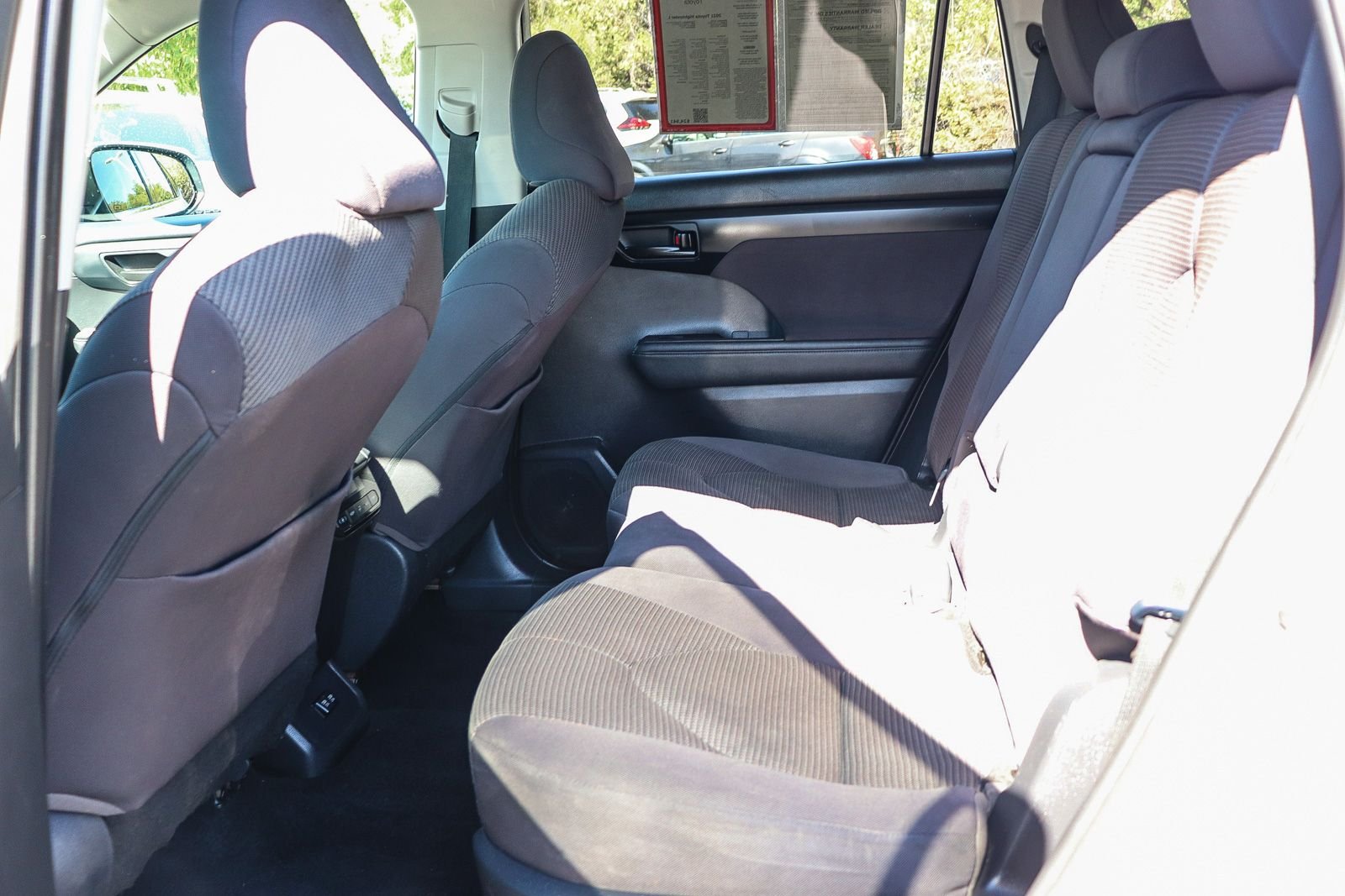 Certified Used 2021 Blizzard Pearl Toyota L image 21