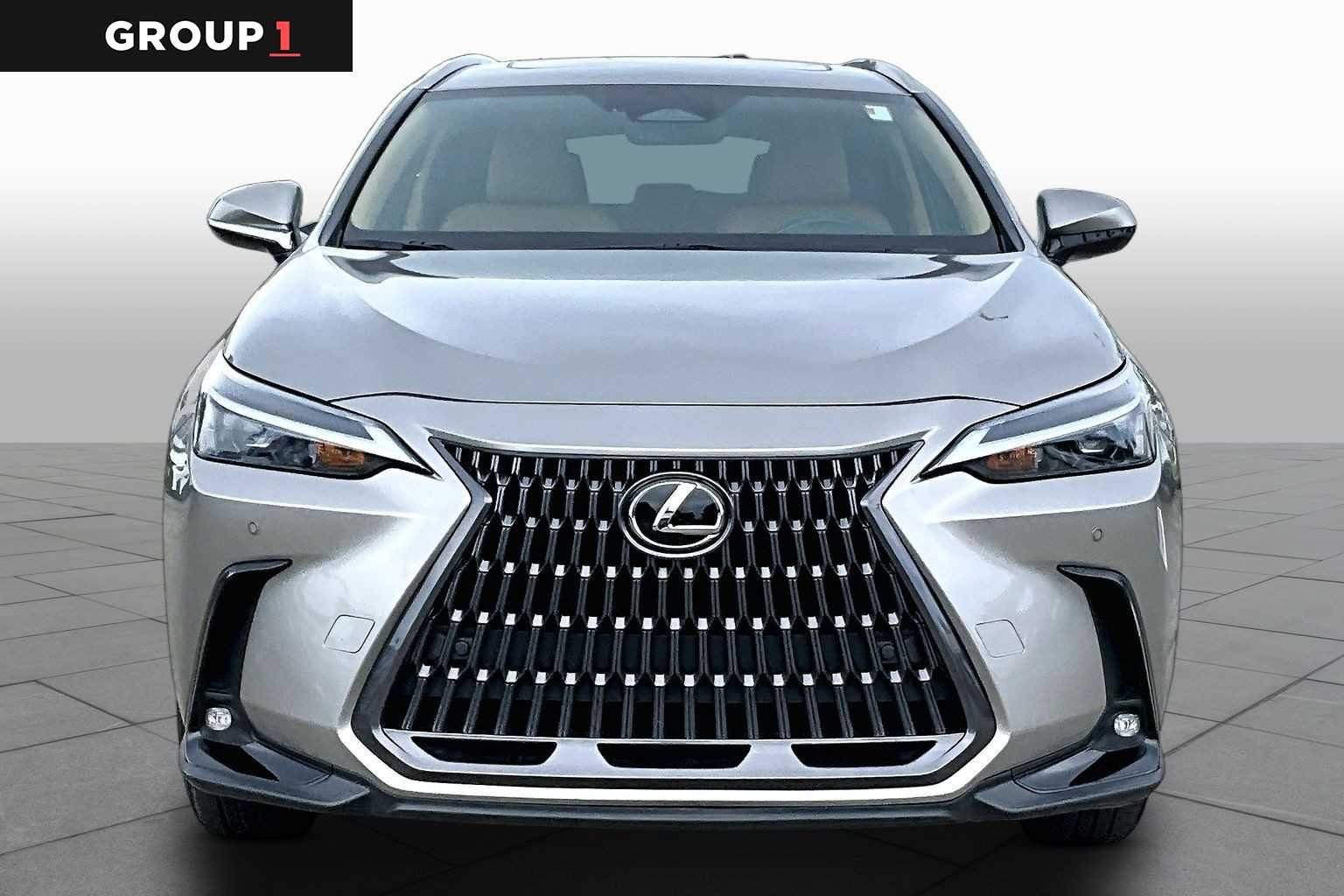 Used 2025 Atomic Silver Lexus Premium image 4