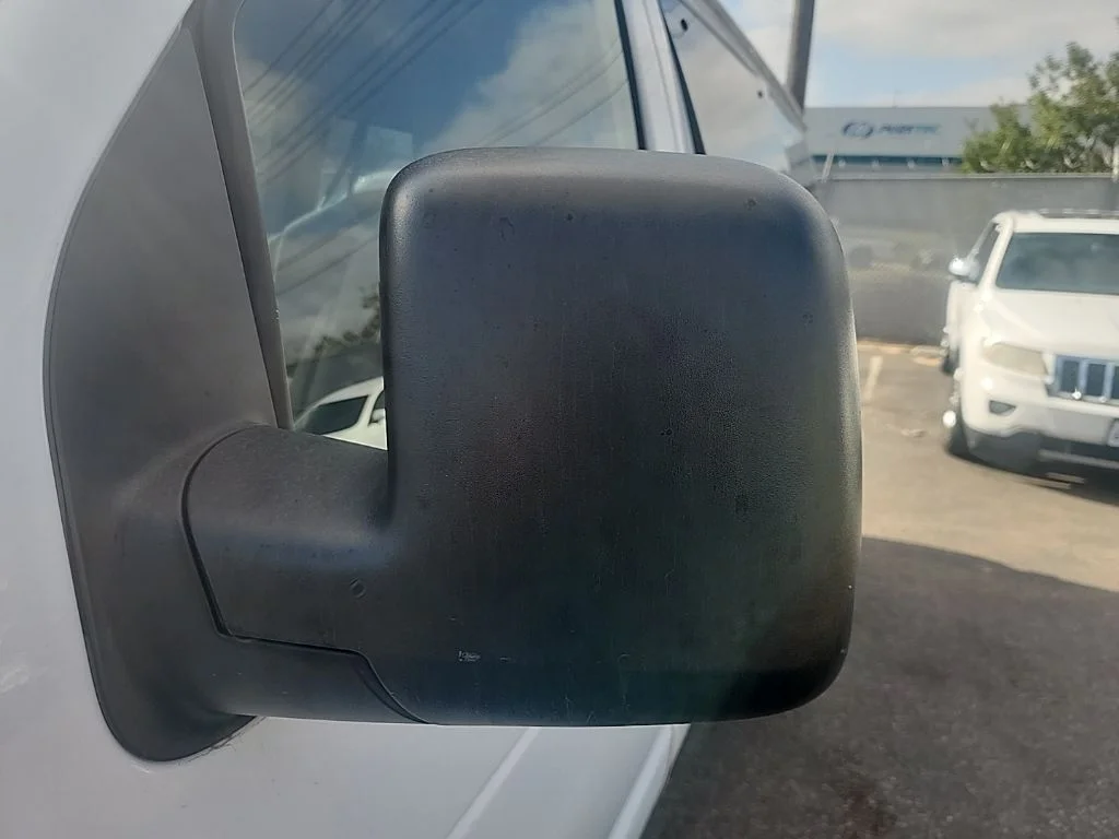 Used 2013 White Ford XL image 7