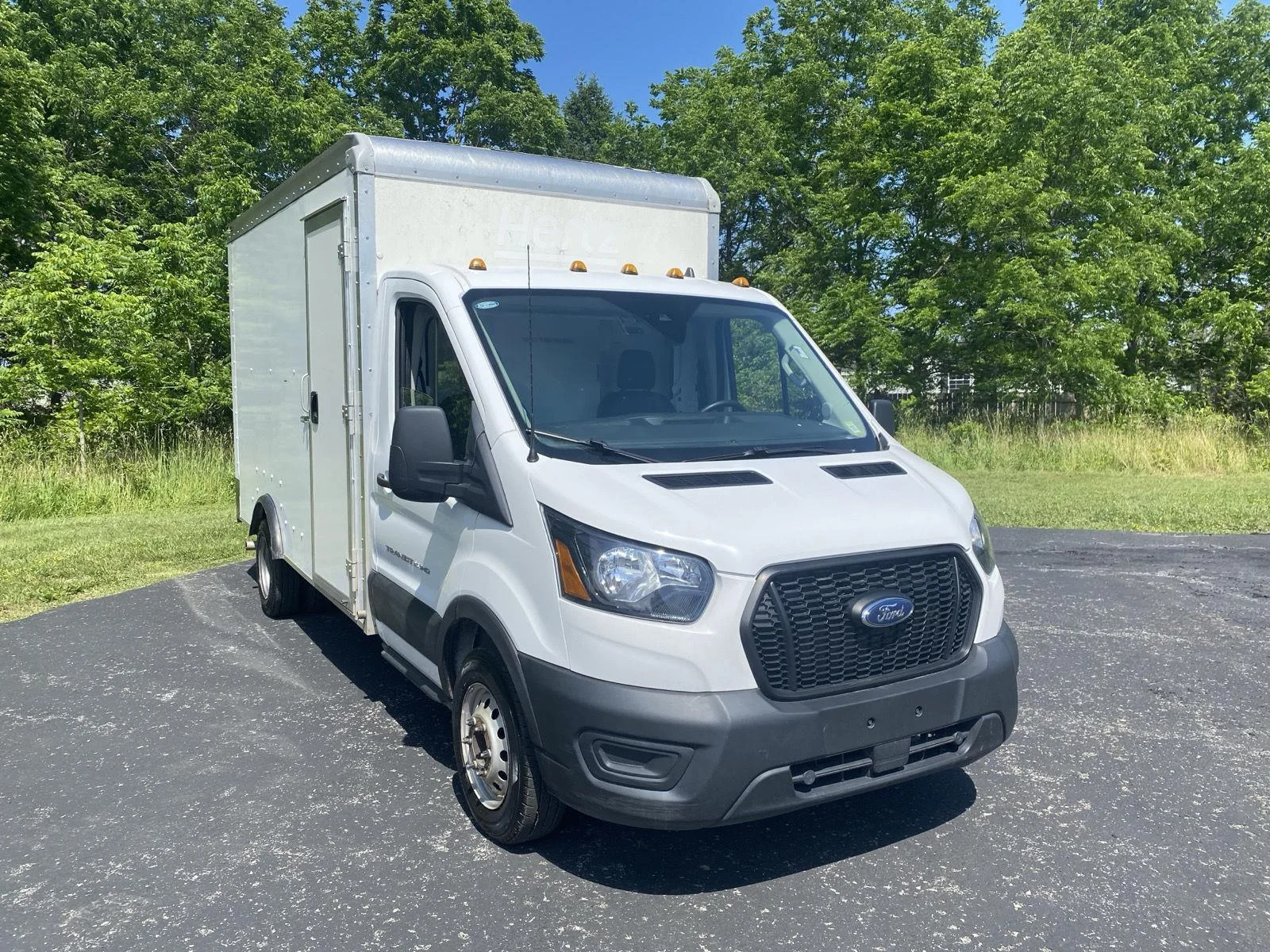 Used 2023 Oxford White Ford Base image 10