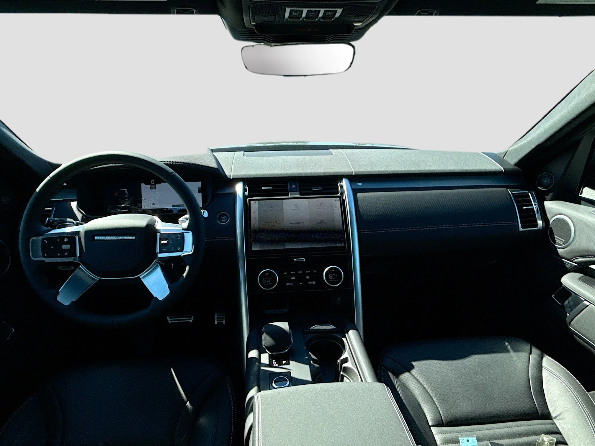 New 2026 Charente Grey Land Rover Dynamic SE image 17