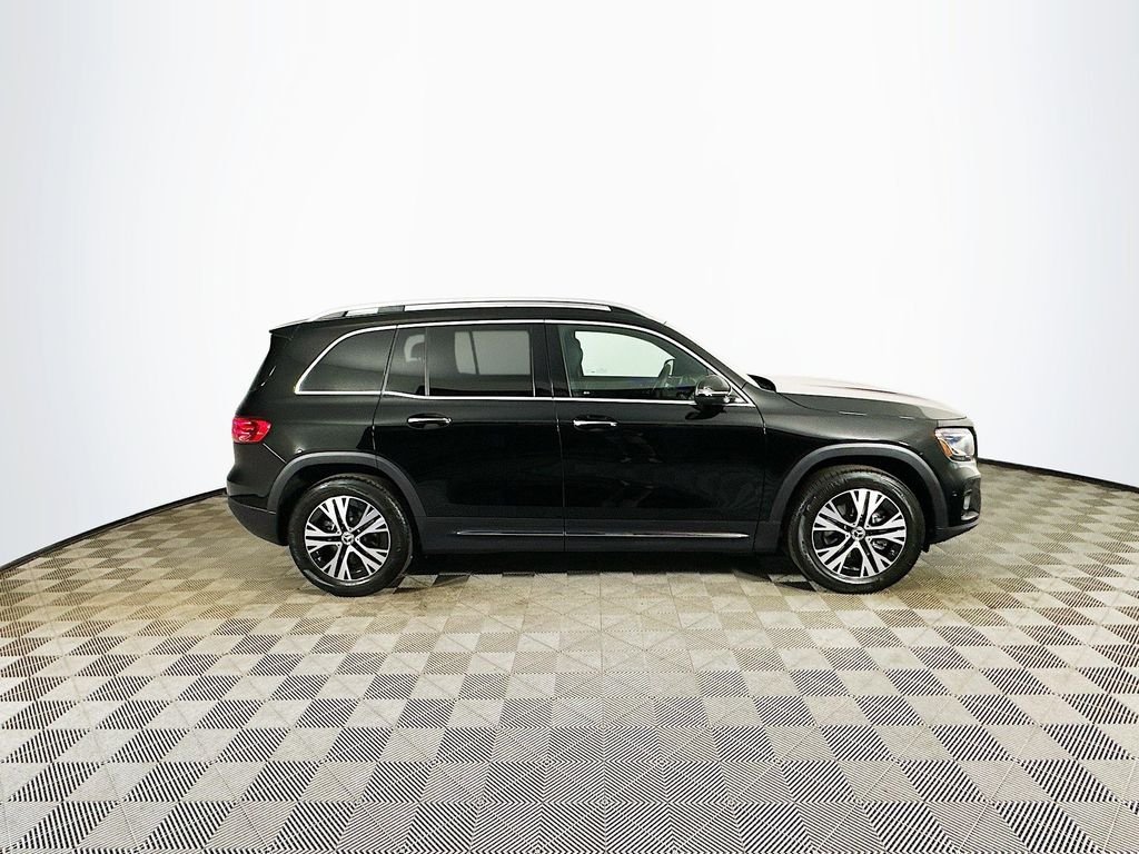 Used 2026 Black Mercedes-Benz GLB 250 image 6