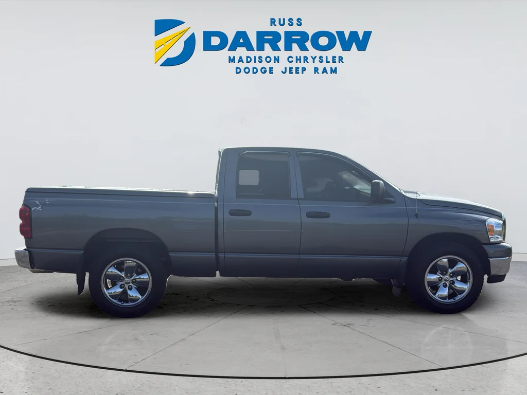 Used 2008 Gray Dodge SLT image 6