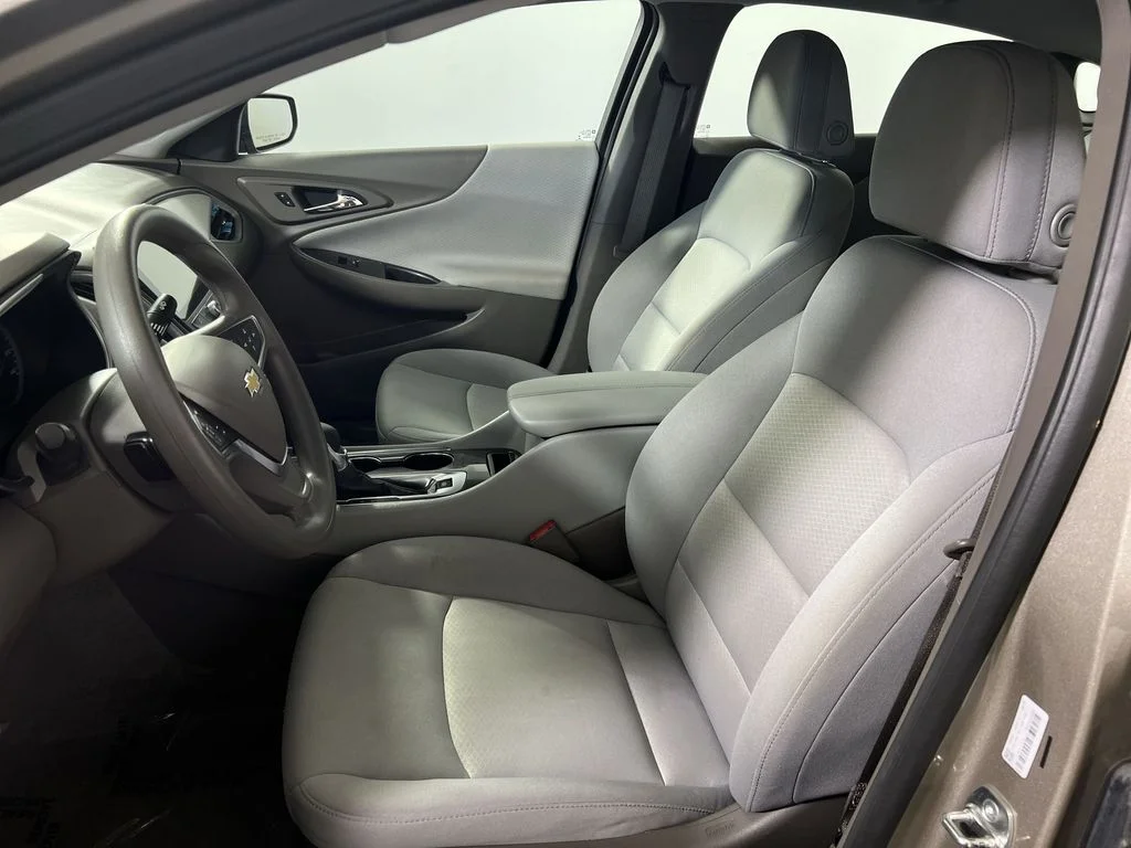 Used 2025 Gray Chevrolet LT image 13