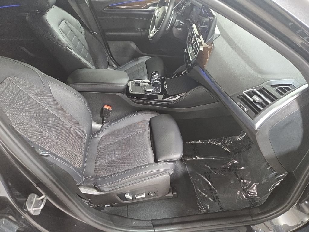 Used 2023 Gray BMW xDrive30i image 23