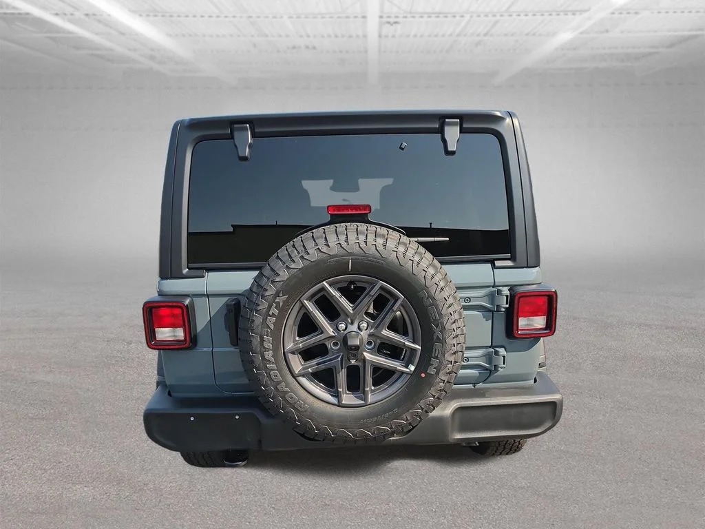 New 2026 Anvil Clear-Coat Exterior Paint Jeep Sport S image 4