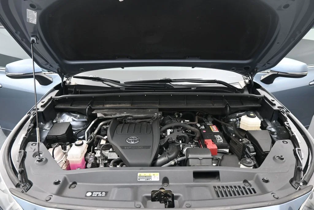 Used 2023  Toyota XLE image 26