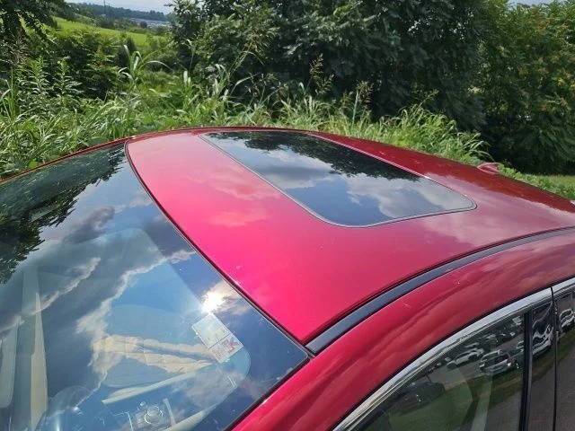 Used 2018 Red Mazda Grand Touring image 3