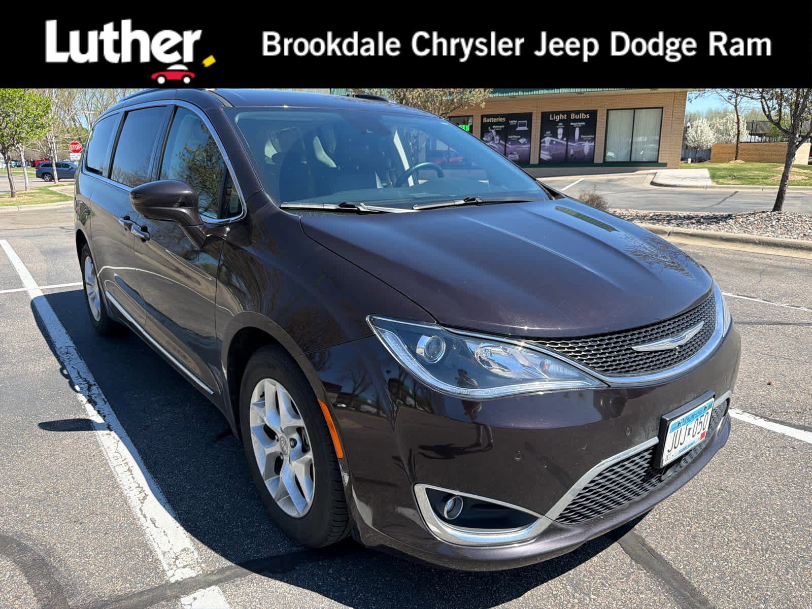 2017 Chrysler Pacifica Touring-L Plus