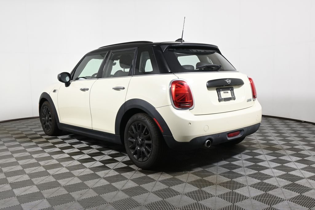 Used 2020 White MINI Signature image 5