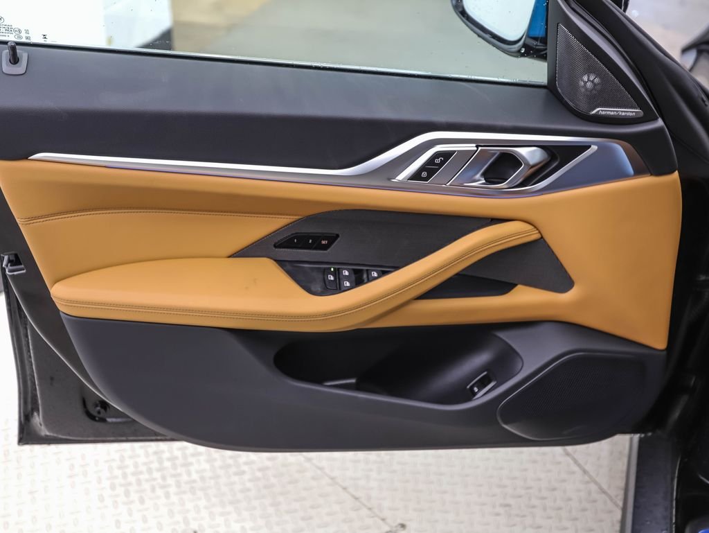 2025 BMW i4 40 - Photo 9