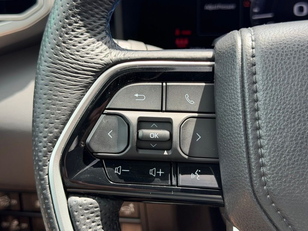 Used 2025 Gray Toyota Platinum image 38