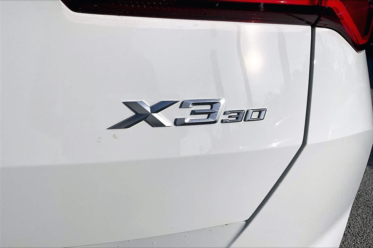 Used 2026 Alpine White BMW 30 xDrive image 30