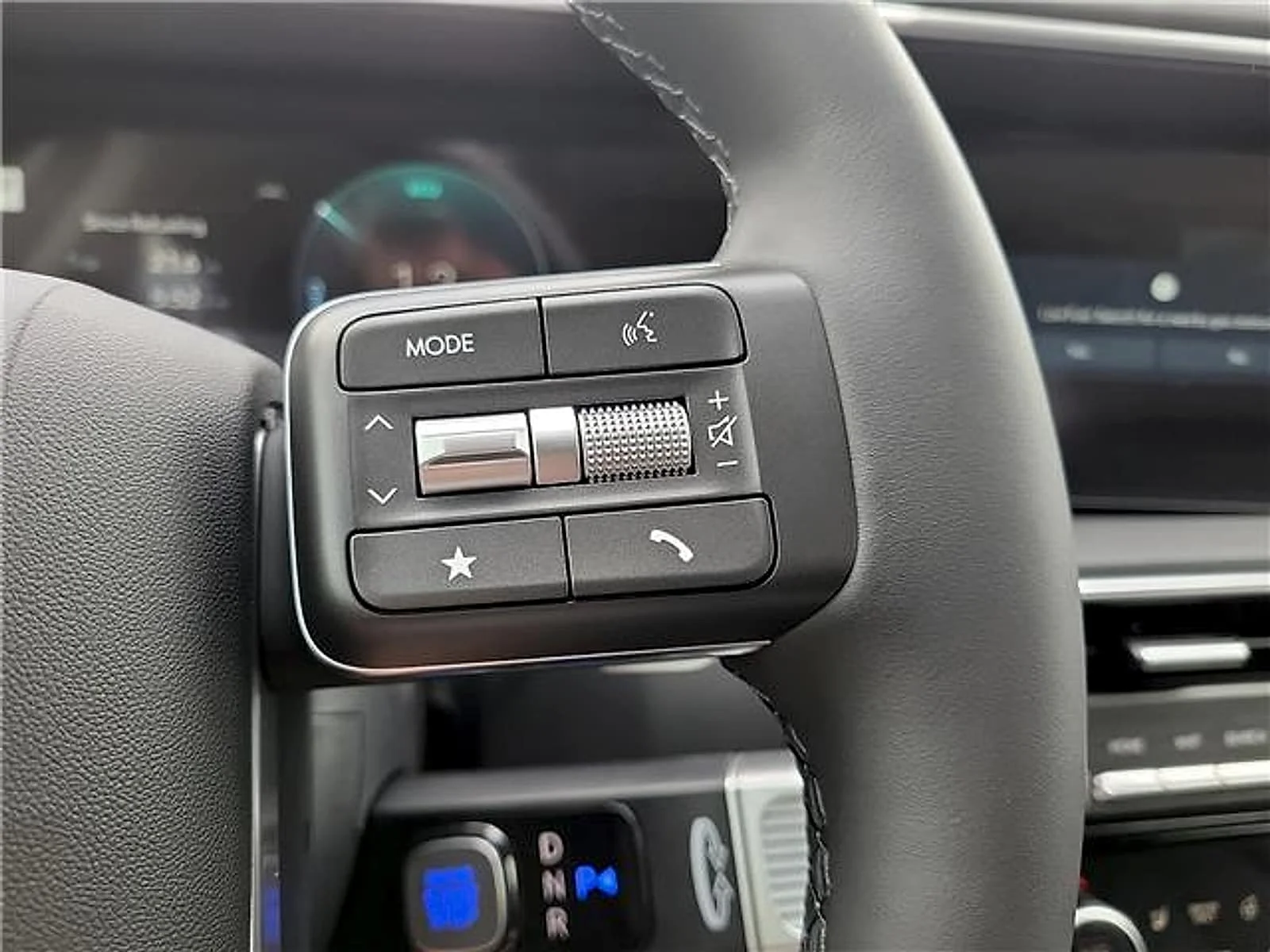 New 2026 White Hyundai SEL image 19