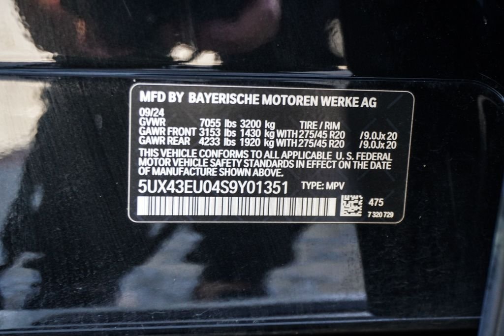 Used 2025 Black BMW xDrive50e image 43