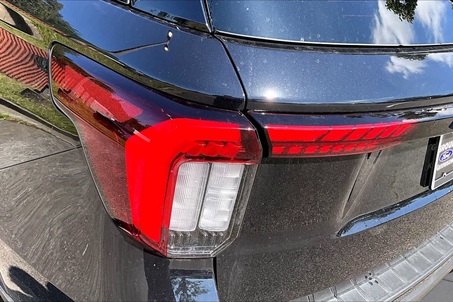 New 2026 Agate Black Metallic Ford ST-Line image 14