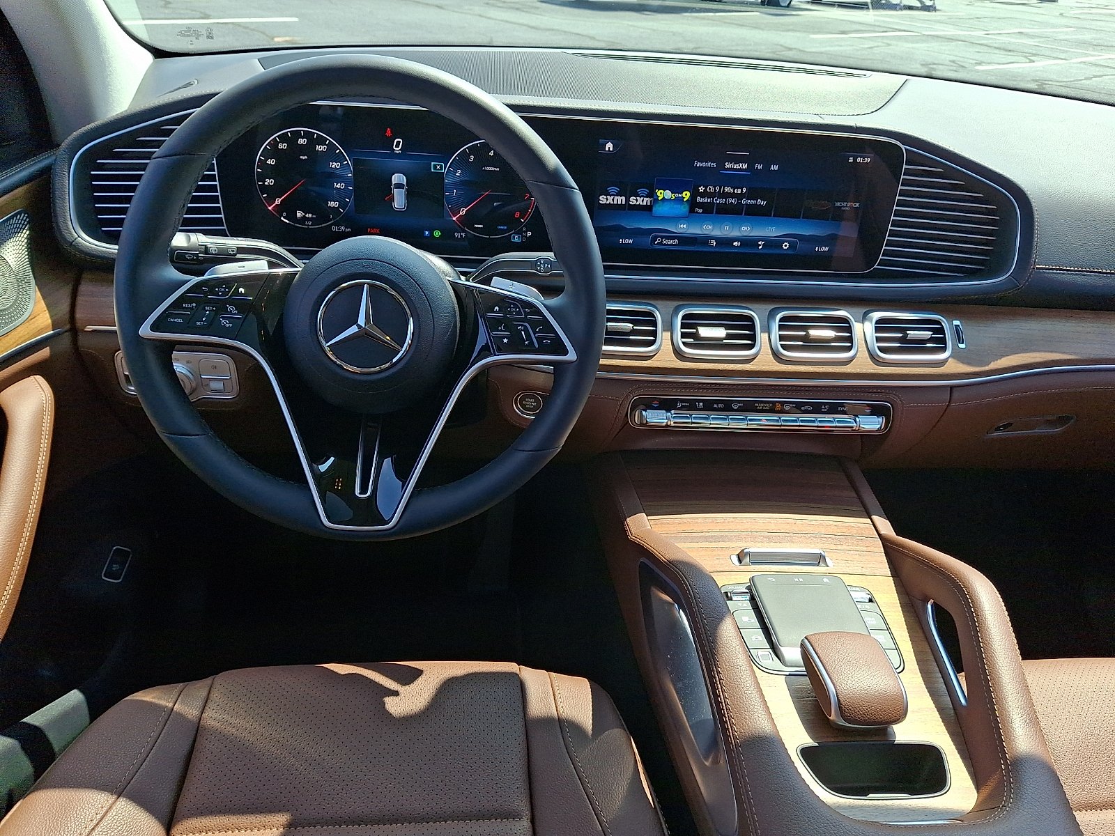 Certified Used 2026 MANUFAKTUR Alpine Grey - 956 Mercedes-Benz 4MATIC® image 11