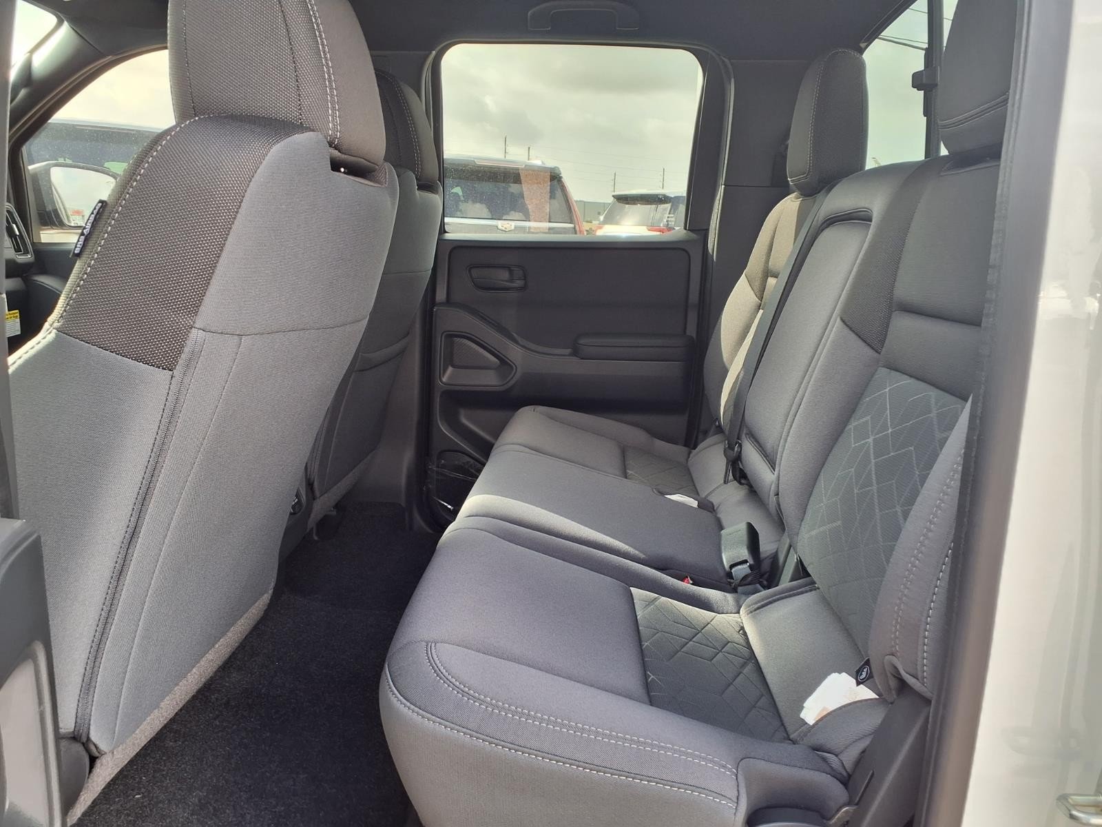 2026 Nissan Frontier Crew Cab SV - 10