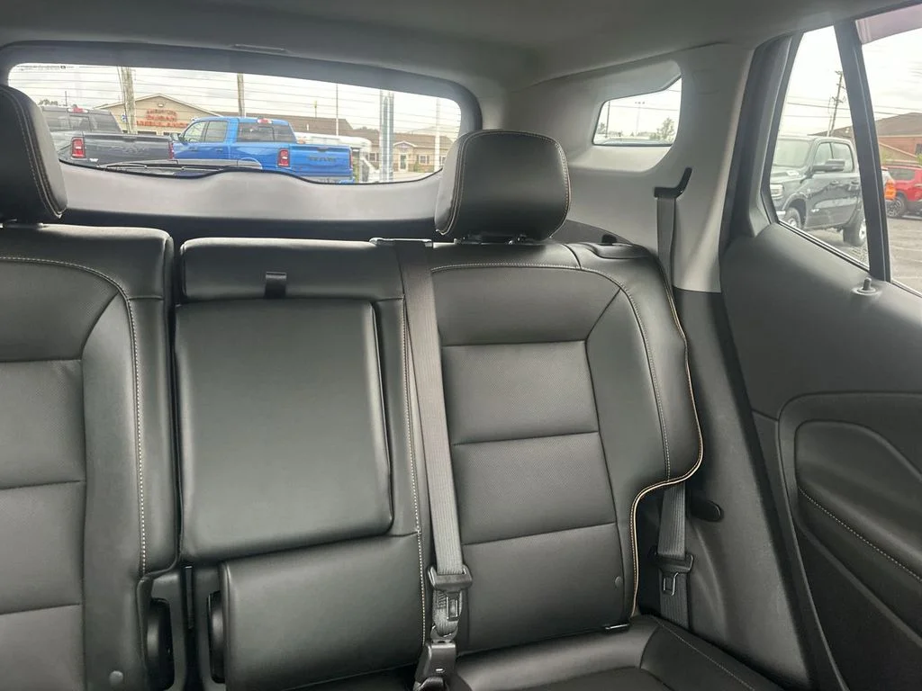Used 2024 Blue GMC AT4 image 14