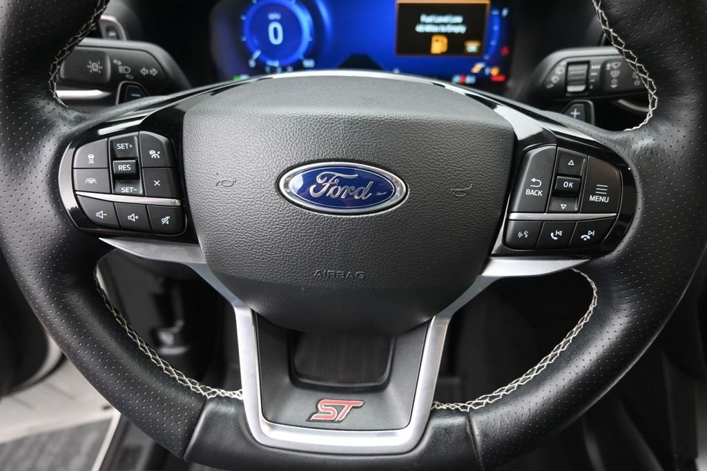 Used 2022 White Ford ST image 23