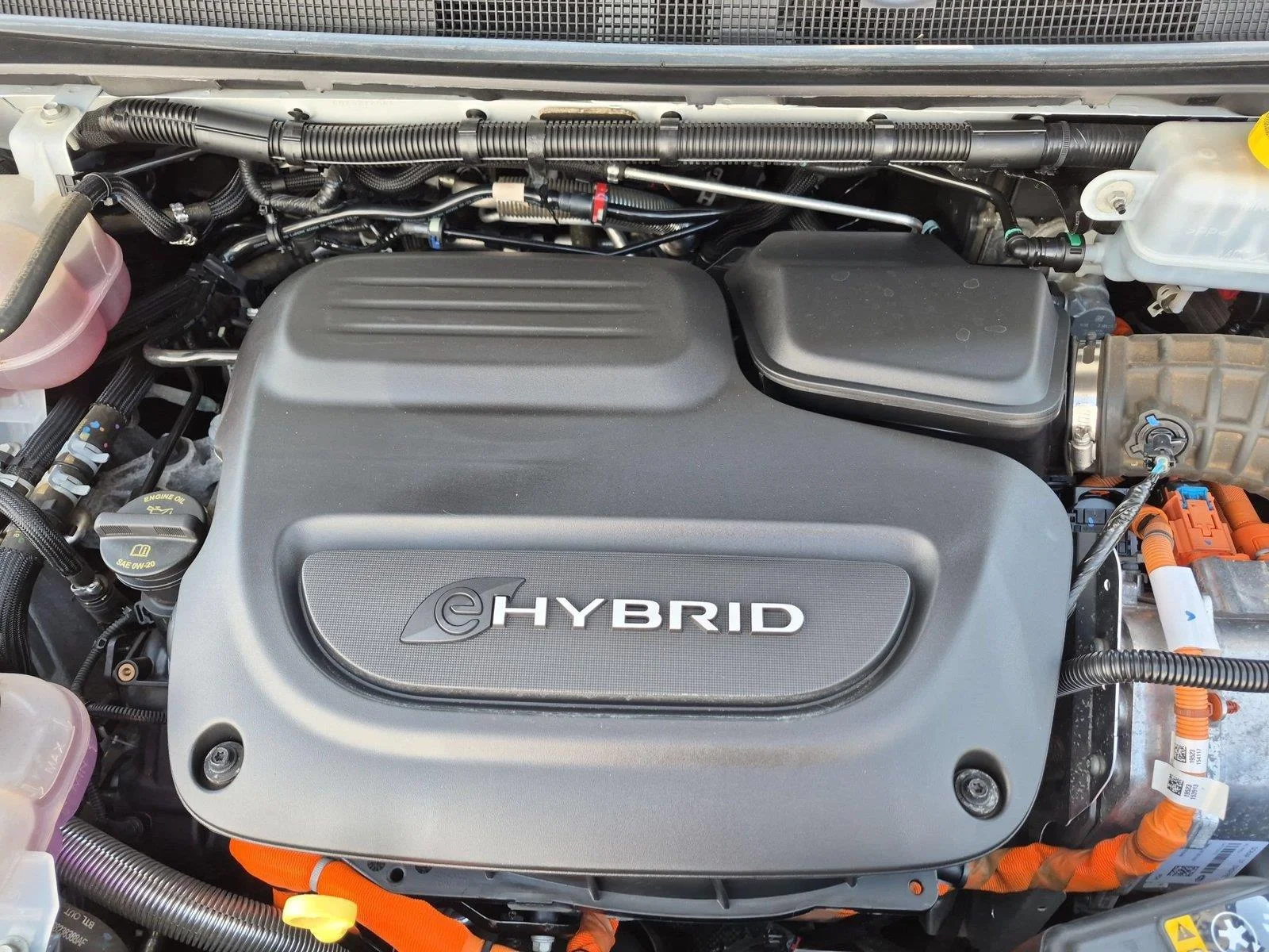 Used 2023 Bright White Clearcoat Chrysler Hybrid Touring L image 38