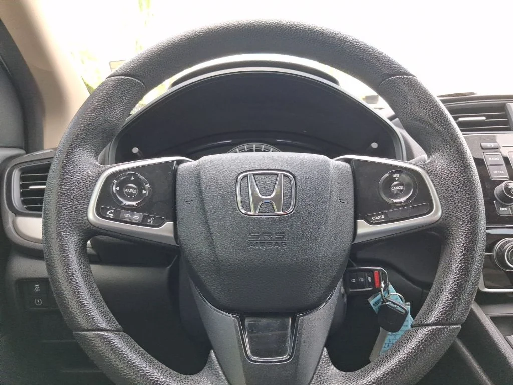 Used 2019 White Honda LX image 29