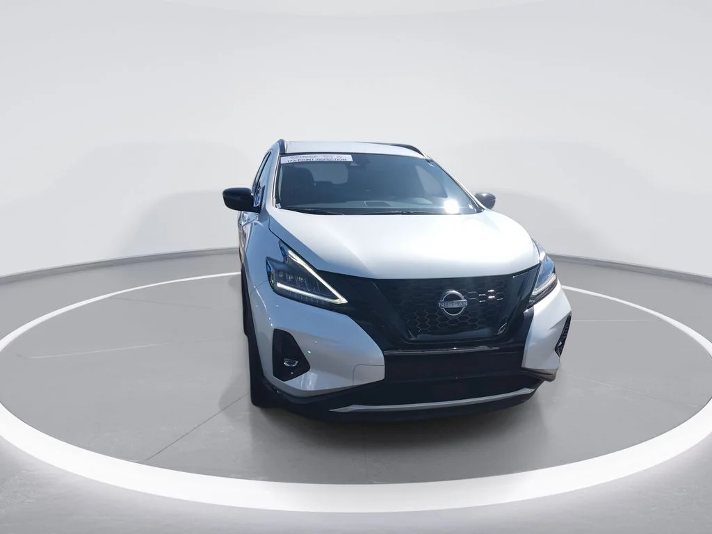 Used 2023 White Nissan SV image 3