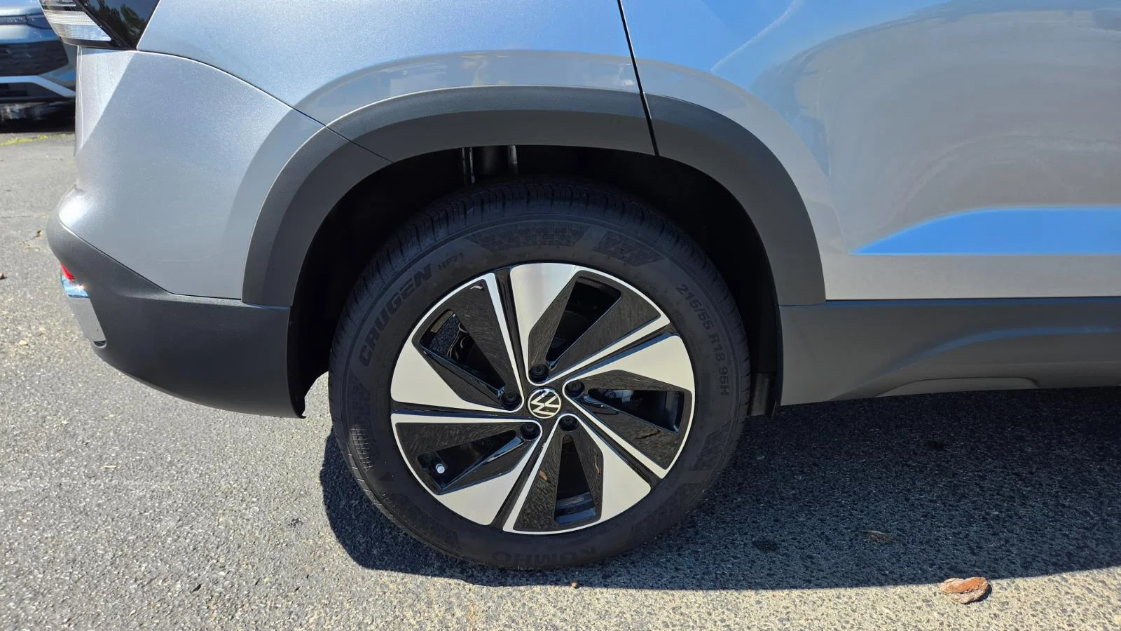 2025 Volkswagen Taos SE - Photo 17