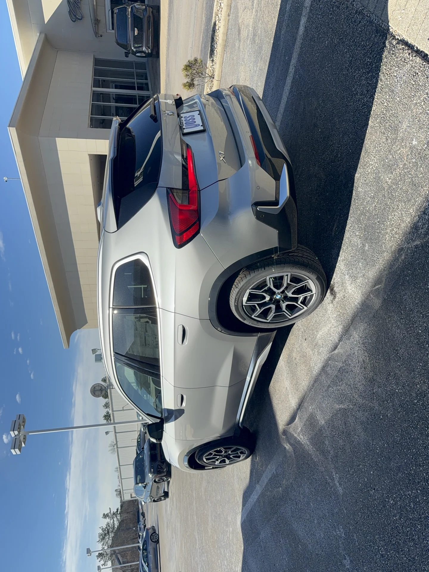 New 2026 Space Silver Metallic BMW xDrive28i image 7