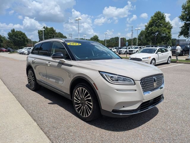 Used 2022 White Lincoln Reserve image 10