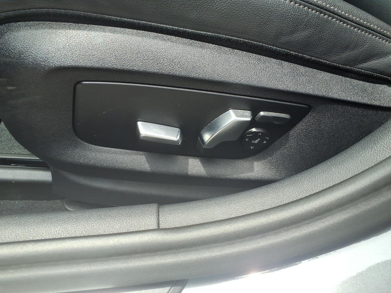Used 2023 Skyscraper Gray Metallic BMW 530i image 22
