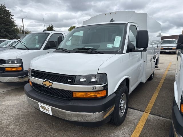 New 2025 Summit White Chevrolet 1WT image 1