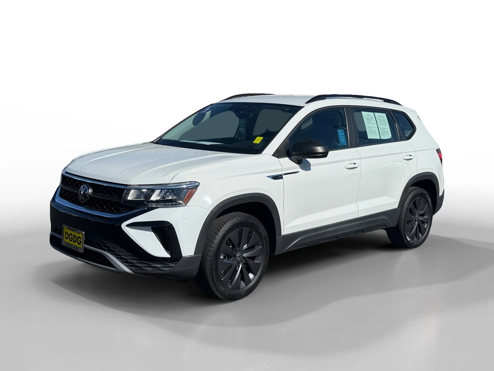 2023 Volkswagen Taos 1.5T S's photo