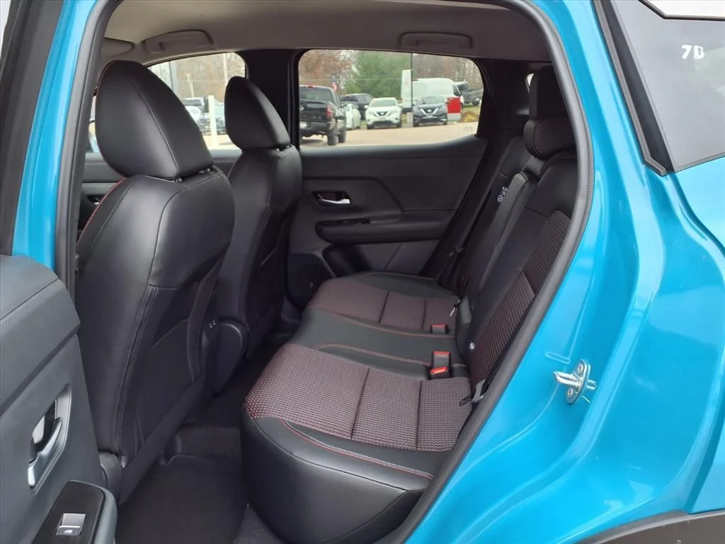 New 2026 Arctic Ice Blue Metallic / Super Black Two-tone Nissan SR image 14