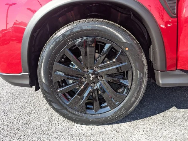 Used 2025 Red Mitsubishi 2.0 LE image 35