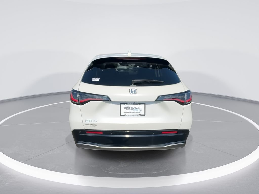 Used 2023 White Honda EX-L image 7