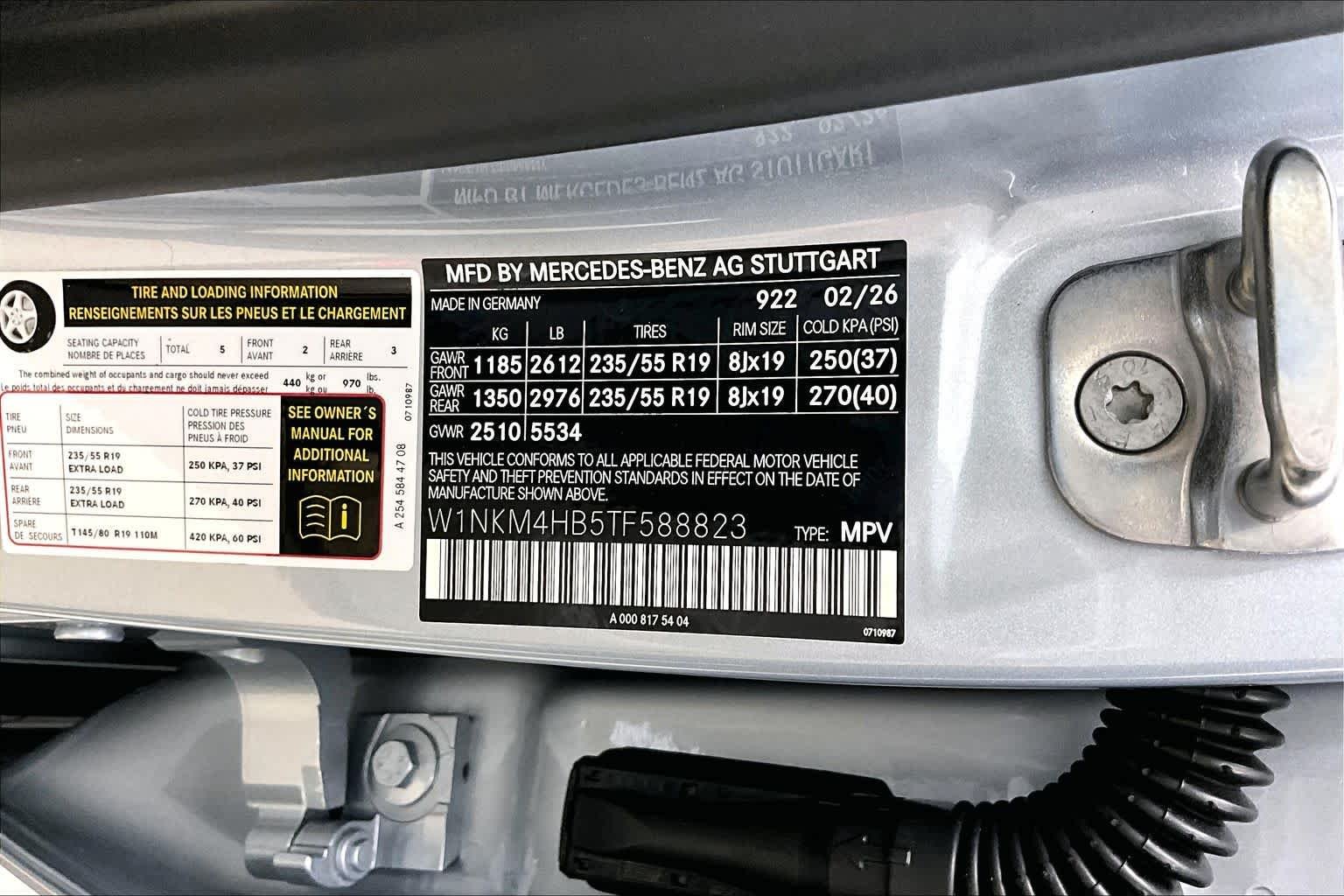 New 2026 Cirrus Silver Metallic Mercedes-Benz GLC 300 image 21